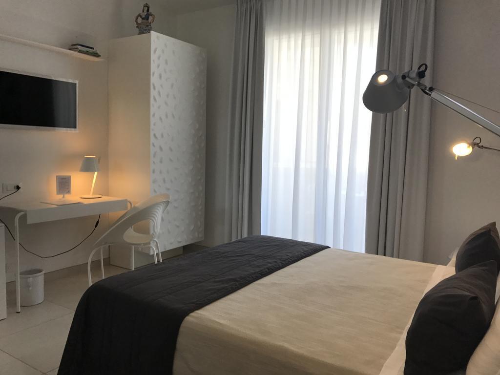 Quihotel Porto Cesareo Exteriör bild